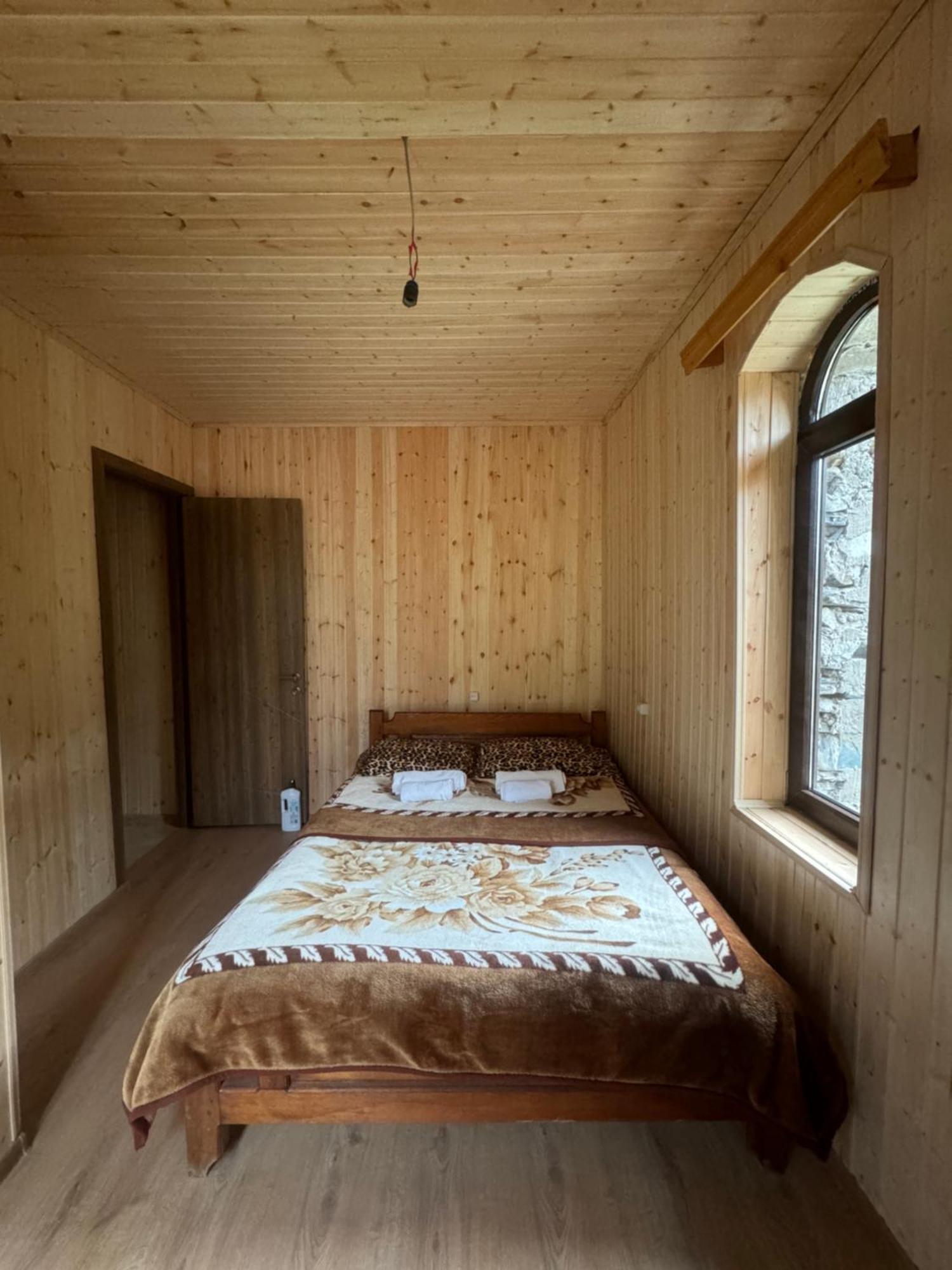 Chazhashi Guesthouse Ushguli Esterno foto